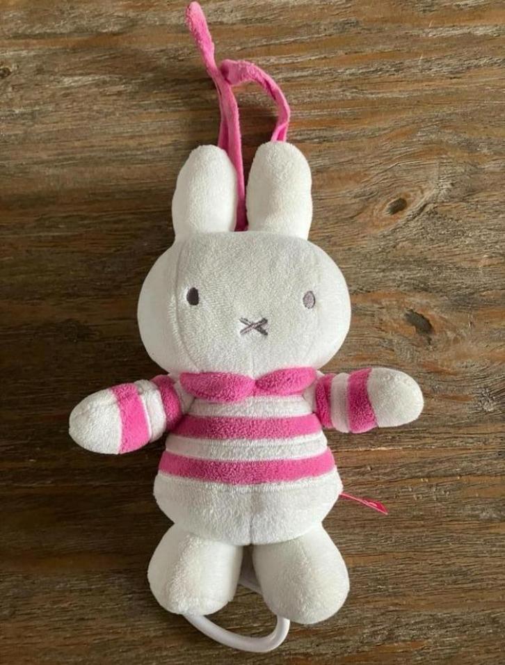 Roze met witte Nijntje muziekdoosje, Kinderen en Baby's, Speelgoed | Knuffels en Pluche, Gebruikt, Konijn, Ophalen of Verzenden