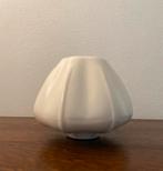 Witte IKEA Vaas Oventad, Ophalen, Wit, Aardewerk of Porselein, Zo goed als nieuw