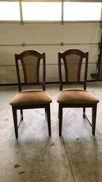 Twee eetkamerstoelen met webbing rug en stoffen zitting., Huis en Inrichting, Stoelen, Ophalen, Gebruikt, Twee, Bruin