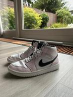 Jordan 1 mid, Kleding | Dames, Schoenen, Wit, Ophalen of Verzenden, Jordan, Sneakers of Gympen