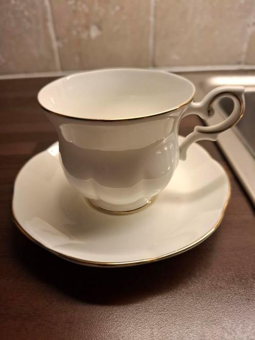 Royal Canterbury 8 stuks classic kop en schotel, Antiek en Kunst, Antiek | Servies los, Ophalen of Verzenden
