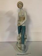 Lladro beeldje Adv#Div Royal Dux Tsjechische Bohemen beeldje, Ophalen, Zo goed als nieuw, Mens