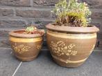 2x Medium & Small bruine terracotta pot bloempot tekening, Rond, Ophalen of Verzenden, Aardewerk, Binnen