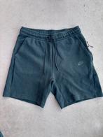 Nike Tech Fleece Korte Broek - Maat M, Maat 48/50 (M), Zwart, NIKE, Ophalen of Verzenden