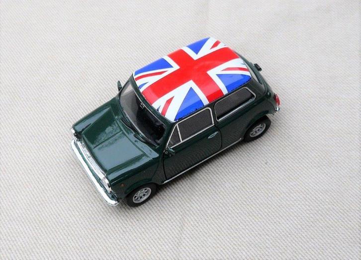 Mini Cooper met Britse vlag op dak. 1/38. Welly, Hobby en Vrije tijd, Modelauto's | 1:43, Nieuw, Auto, Overige merken, Ophalen of Verzenden