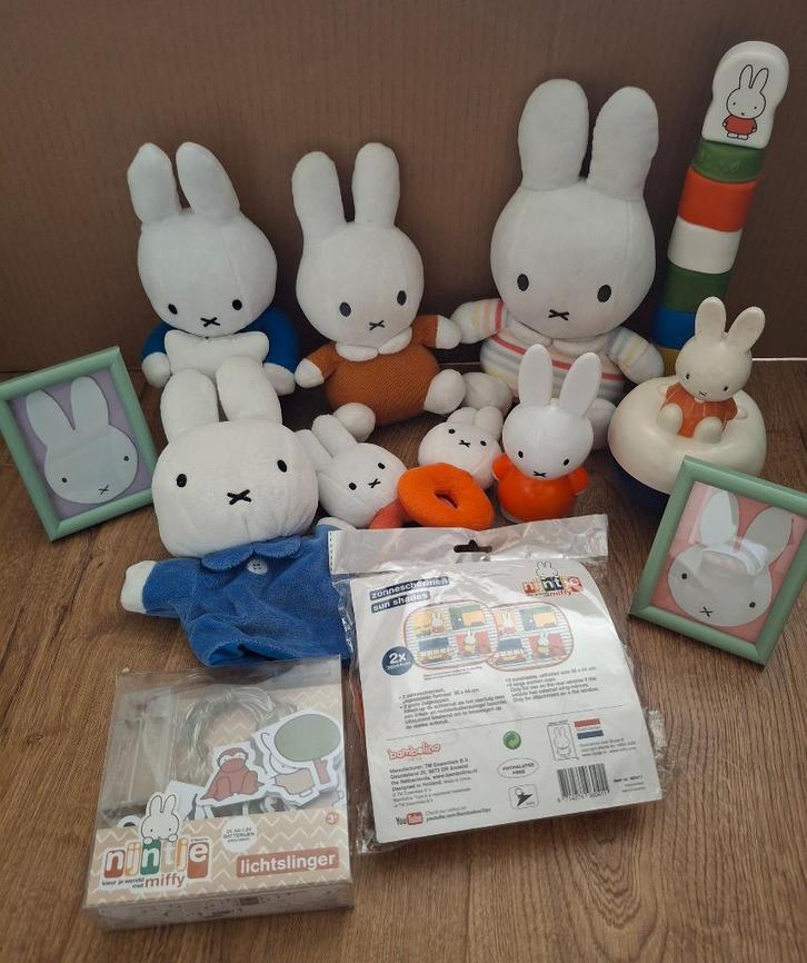 Heel veel Nijntje, Kinderen en Baby's, Speelgoed | Knuffels en Pluche, Zo goed als nieuw, Konijn, Ophalen