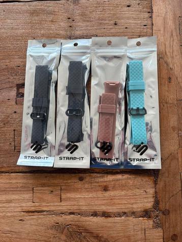 4 Strap-it Siliconen bandjes - Fitbit Charge 3 / 4 beschikbaar voor biedingen