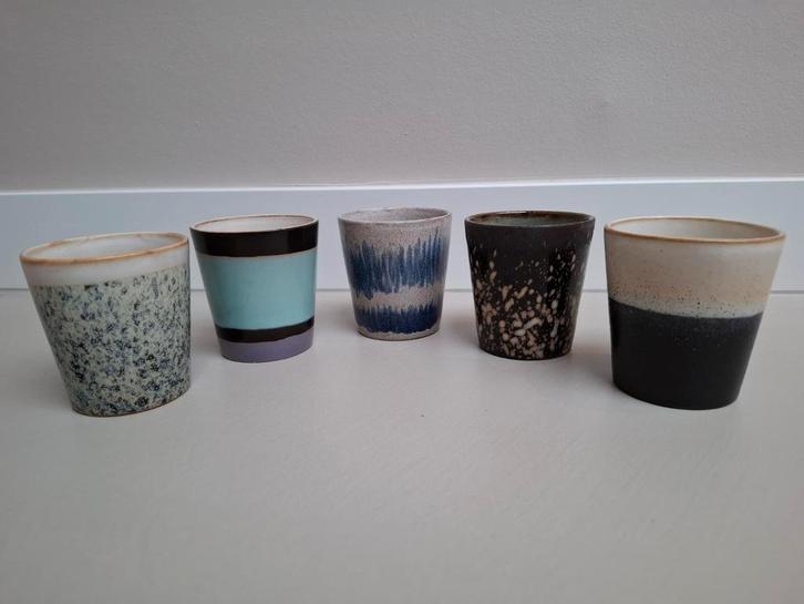 Verschillende HKLiving koffiekopjes - 70s Ceramics, Huis en Inrichting, Keuken | Servies, Zo goed als nieuw, Kop(pen) en/of Schotel(s)