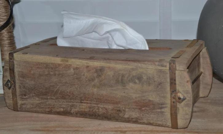 Tissue Box Oude Baksteen Mal - Vintage - LANDLEIJK, Huis en Inrichting, Woonaccessoires | Schalen en Manden, Zo goed als nieuw