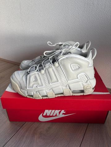 Maat 40.5 - Nike Air More Uptempo '96 Light Bone beschikbaar voor biedingen