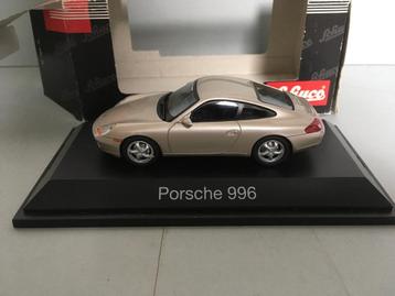 Porsche 911 Carrera 4S Coupe Champagne 1/43 Schuco