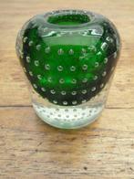 Spijkerglas vaasje met groene binnenzijde, Antiek en Kunst, Antiek | Glas en Kristal, Ophalen of Verzenden