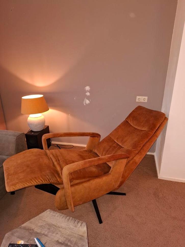 Relaxfautuil met draai/ligstand optie., Huis en Inrichting, Fauteuils, Zo goed als nieuw, Stof, 50 tot 75 cm, Minder dan 75 cm