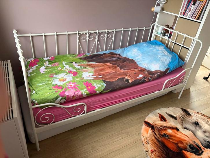 Ikea 1 persoonsbed, Huis en Inrichting, Slaapkamer | Bedden, Gebruikt, Eenpersoons, 90 cm, 200 cm, Metaal, Wit, Ophalen