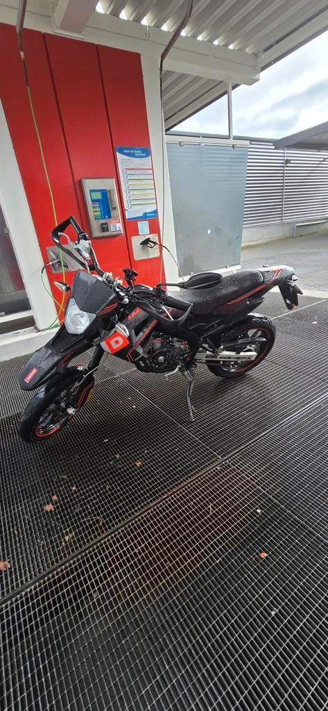 Derbi senda 77cc big racing 2021, Fietsen en Brommers, Brommers | Derbi, Zo goed als nieuw, Ophalen