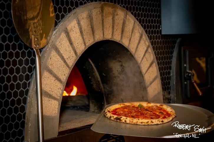 MAM steenoven pizzaoven combi (hout/gas/ roterend) r2tc135, Zakelijke goederen, Horeca | Keukenapparatuur, Gebruikt, Ophalen