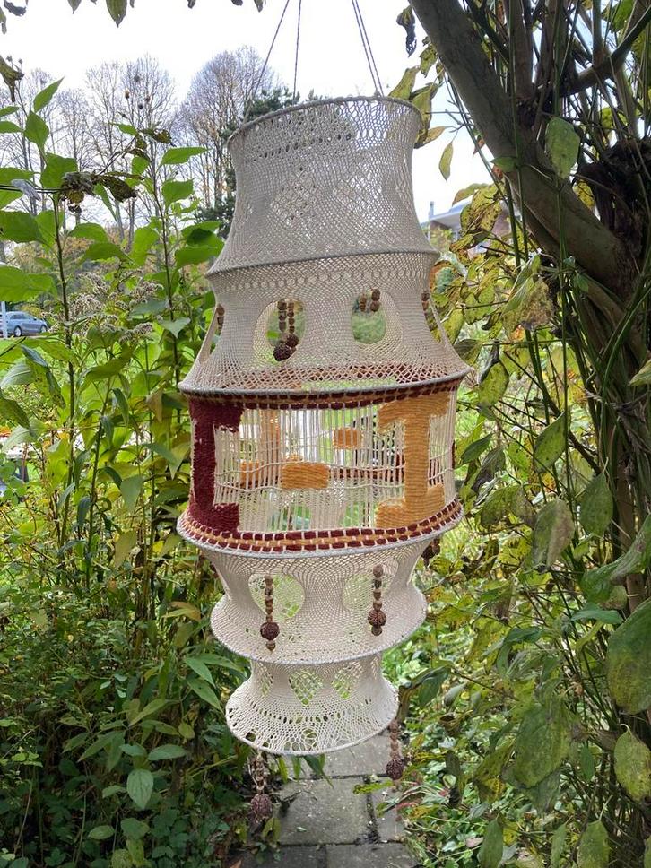 Vintage Macramé Hanger Boho Jaren '70 Rudraksha Kralen, Huis en Inrichting, Lampen | Lampenkappen, Gebruikt, Rond, Ophalen of Verzenden