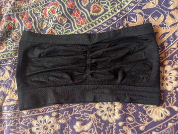 Splinternieuw topje 42/44 nu voor 8€ beschikbaar voor biedingen