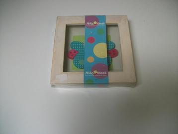 Houten schilderijtje met vlinder (nieuw) (Nino Ideas) beschikbaar voor biedingen