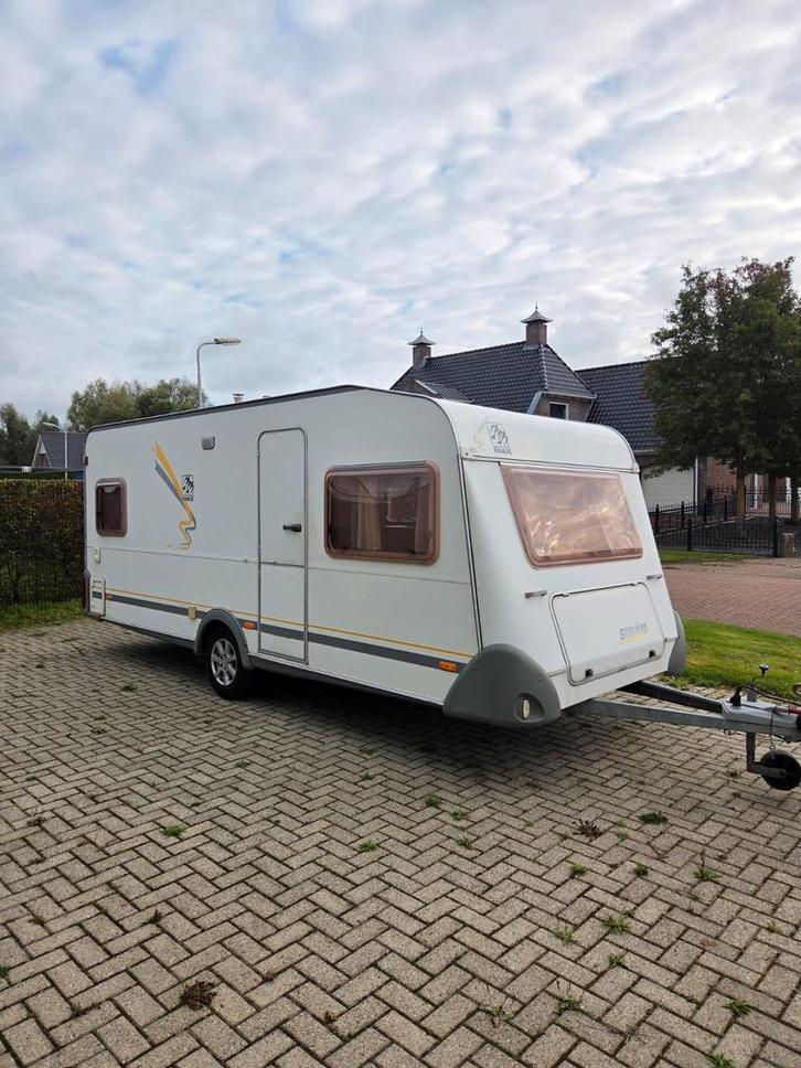 Knaus caravan met zakluifel en mover!, Caravans en Kamperen, Caravans, Particulier, tot en met 4, Rondzit, Knaus, Mover, Ophalen