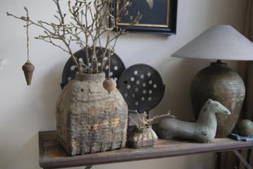 **OPHEFFINGSUITVERKOOP** grote leemkruik stoer landelijk  beschikbaar voor biedingen