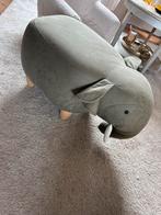 Leuke olifanten poef [khaki], Ophalen of Verzenden, Zo goed als nieuw, Rond, Minder dan 50 cm