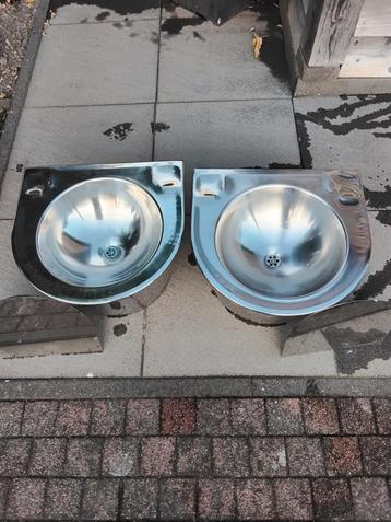 rvs wasbakken beschikbaar voor biedingen