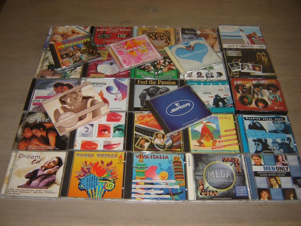 CD VERZAMELALBUM (1) !!, Ophalen of Verzenden, Zo goed als nieuw