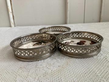 6x Brocante porseleinen onderzetters beschikbaar voor biedingen