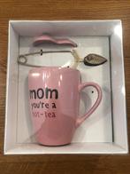 Thee mok geschenk set voor mama you’re a hot tea roze NIEUW, Huis en Inrichting, Nieuw, Ophalen of Verzenden, Effen, Kop(pen) en/of Schotel(s)