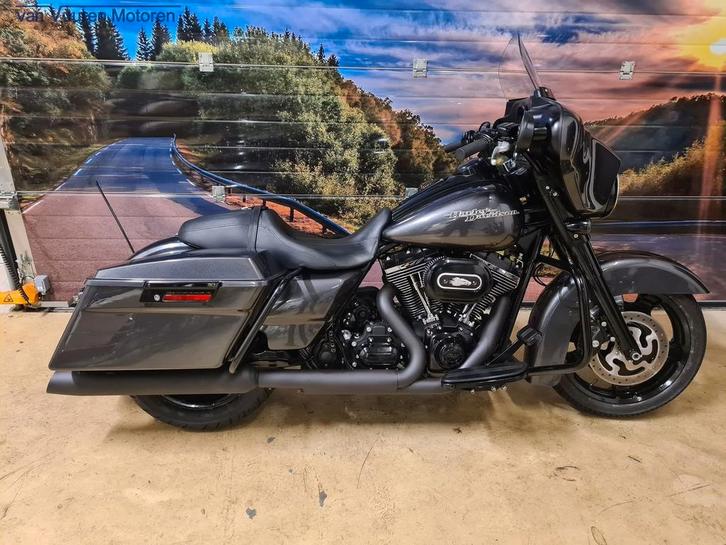 HARLEY-DAVIDSON STREET GLIDE FLHX '11 ABS 44.900km ppm 286,, Motoren, Motoren | Harley-Davidson, Bedrijf, Overig, meer dan 35 kW