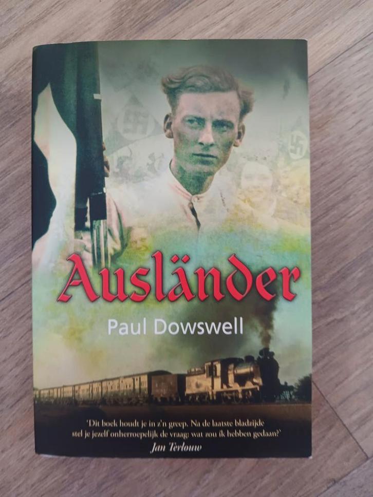Paul Dowswell - Ausländer, Boeken, Kinderboeken | Jeugd | 13 jaar en ouder, Zo goed als nieuw, Ophalen of Verzenden