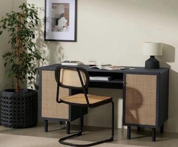 Mooi bureau als nieuw van  het merk MADE t.w.v 650,- beschikbaar voor biedingen