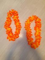 2 grote, oranje bloemenkettingen., Sieraden, Tassen en Uiterlijk, Kettingen, Nieuw, Oranje, Ophalen of Verzenden