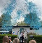 Gender Reveal party met confetti kanonnen, Hobby en Vrije tijd, Feestartikelen | Verhuur, Nieuw, Ophalen of Verzenden, Geboorte of Huwelijk