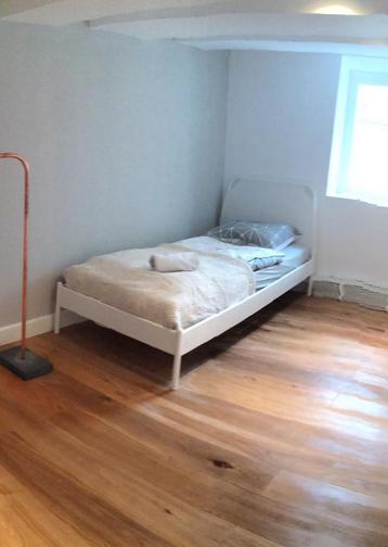 1 persoonsbed frame beschikbaar voor biedingen