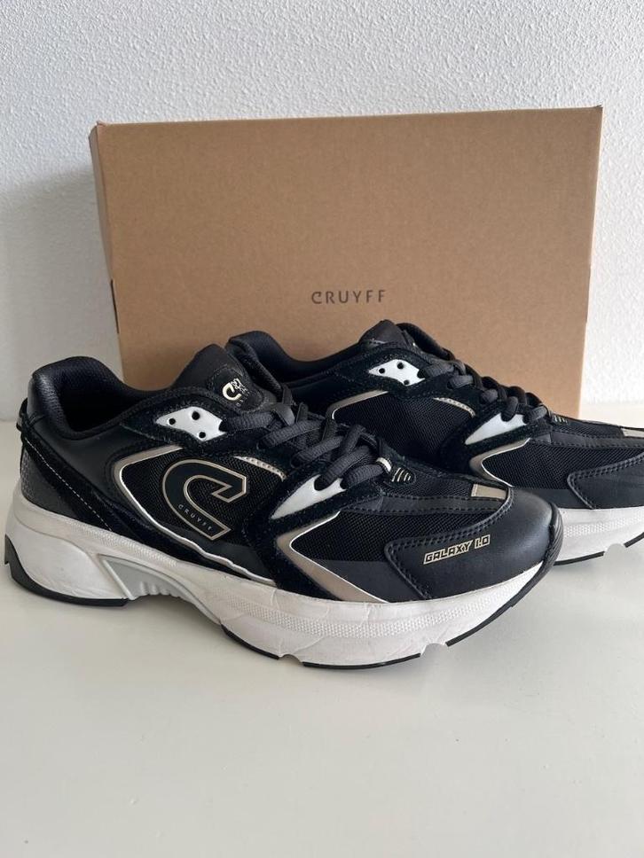 Cruyff Galaxy Runner sneakers – bijna nieuw, maat 42, Kleding | Dames, Schoenen, Zo goed als nieuw, Sneakers of Gympen, Zwart