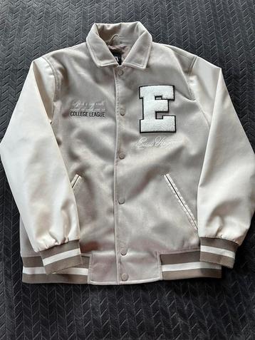 Zara jongens jas / 2 keer gedragen beschikbaar voor biedingen