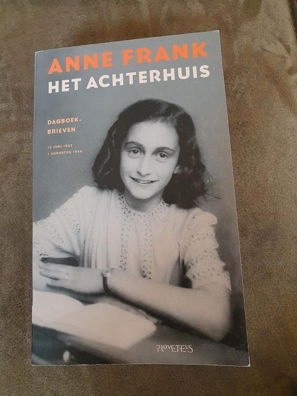 HET  ACHTERHUIS   van  Anne Frank   - L  , Boeken, Biografieën, Zo goed als nieuw, Overige, Ophalen of Verzenden