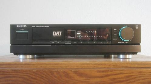 Philips DAT 880 recorder en DCC 850 gezocht DCC850 DAT880, Audio, Tv en Foto, Cassettedecks, Enkel, Philips, Tape counter, Ophalen of Verzenden