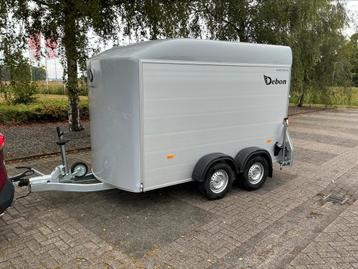 Gesloten aanhanger Debon beschikbaar voor biedingen