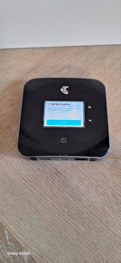 Netgear Nighthawk M2 Router - Mobiele Hotspot, Computers en Software, Routers en Modems, Nieuw, Router, Ophalen of Verzenden