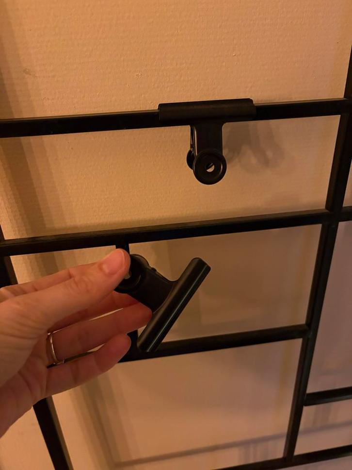 Zwart metalen wandrek, Huis en Inrichting, Woonaccessoires | Wanddecoraties, Gebruikt, Ophalen