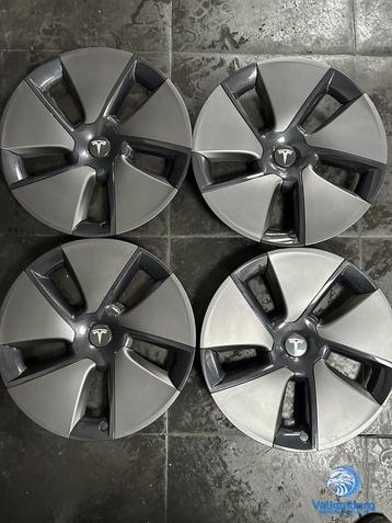 ORIGINELE Tesla Model 3 Aero wieldoppen 18 inch beschikbaar voor biedingen