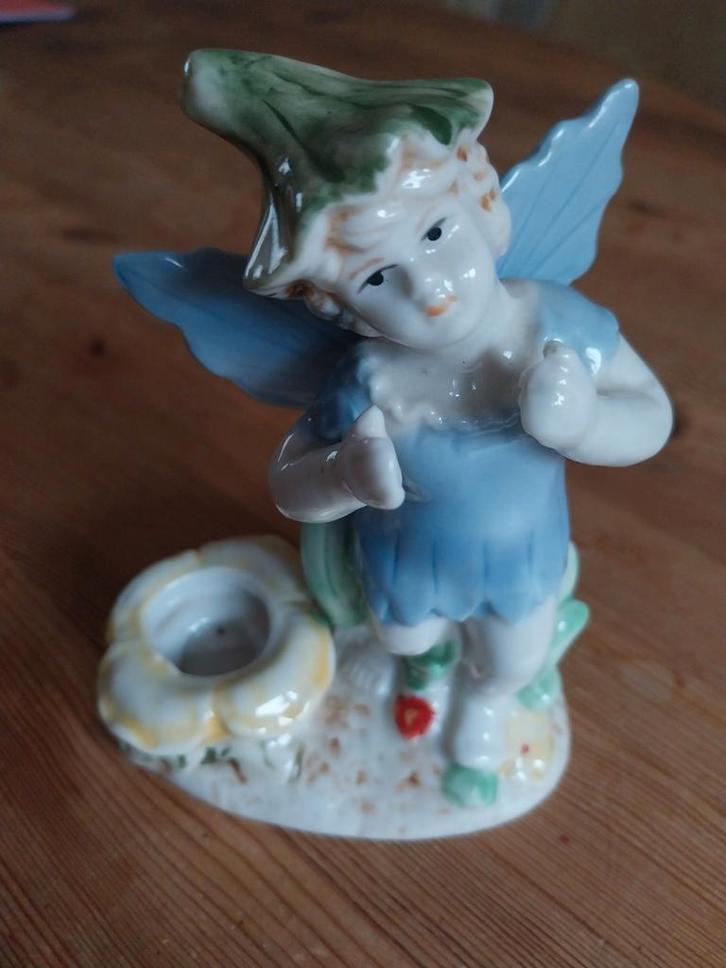 Porseleinen Engeltje met Kaarsenhouder, Huis en Inrichting, Woonaccessoires | Kandelaars en Kaarsen, Zo goed als nieuw, Kandelaar