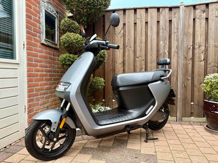 Segway E110S Electrische scooter 2024, Fietsen en Brommers, Scooters | Overige merken, Zo goed als nieuw, Maximaal 45 km/u, Elektrisch