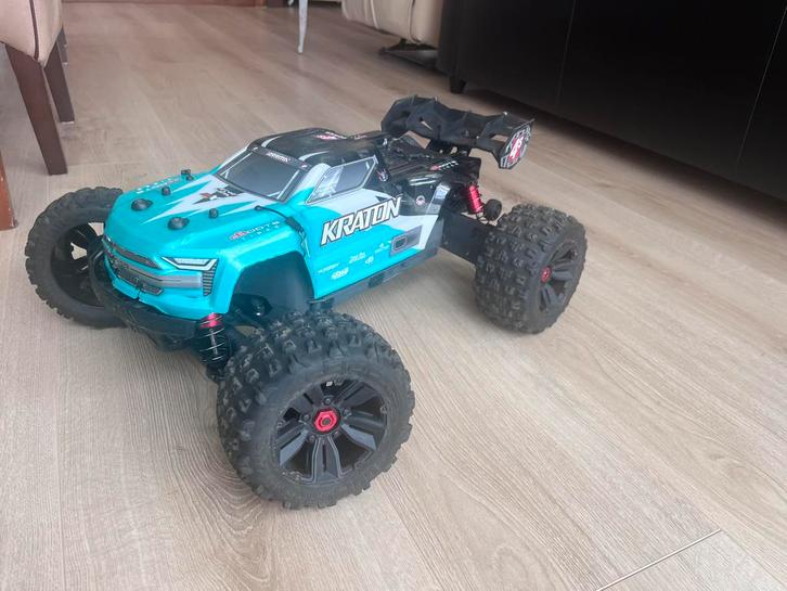 Arrma Kraton V2 4s met upgrades, Hobby en Vrije tijd, Modelbouw | Radiografisch | Auto's, Gebruikt, Auto offroad, Elektro, Schaal 1:10
