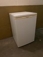 Tafel koelkast / Fridge with freezer, Witgoed en Apparatuur, Vriezers en Diepvrieskisten, 60 tot 90 cm, Vrieskast, Vrijstaand