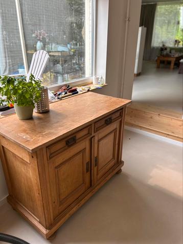 Prachtige vintage / brocante kastje / dressoir / commode beschikbaar voor biedingen