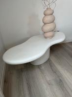 Organische Betonnen Salontafel - Wit, Huis en Inrichting, Overige materialen, 100 tot 150 cm, Nieuw, Overige vormen